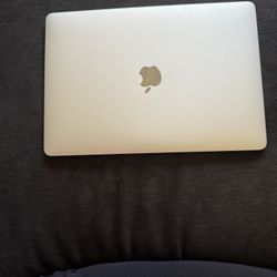 MacBook Pro 13”