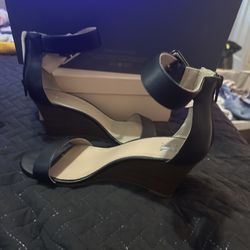 NY&C Wedge Sandal Size 7