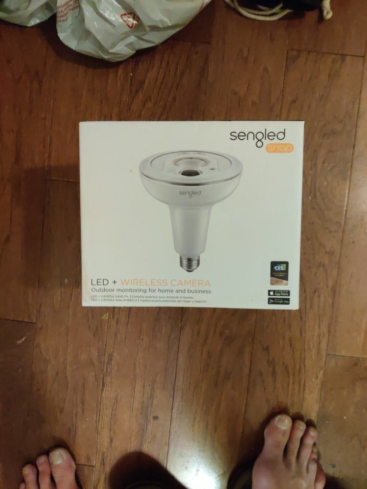 Sengled Flood Light With WiFi Camera Sengled Snap