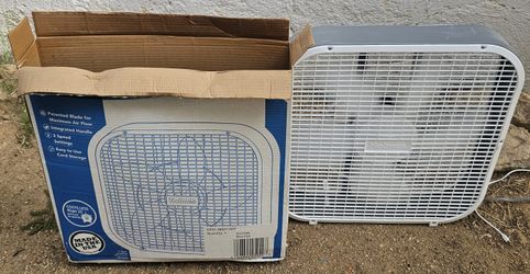 Ventilador de caja de 3 velocidades, ventilador eléctrico interior para refrigeración del hogar, 5 cuchillas, diseño ligero, 67 vatios, 