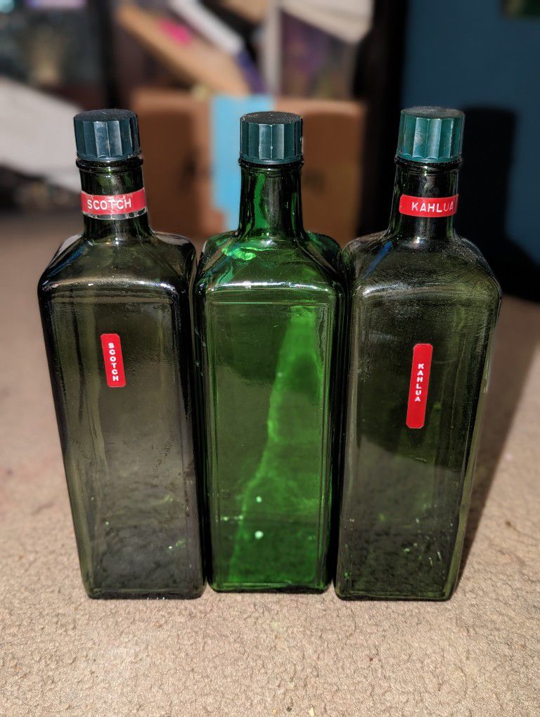 Green LIQUOR BOTTLE D-126 1.75L Set Of 3 Bottles