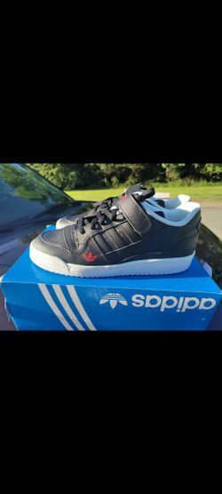MEN ADIDAS SNEAKERS 10.5