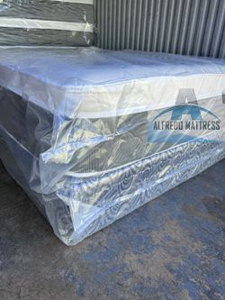 NEW KING SIZE 76x80” MATTRESS AND BOX SPRING-2pcs