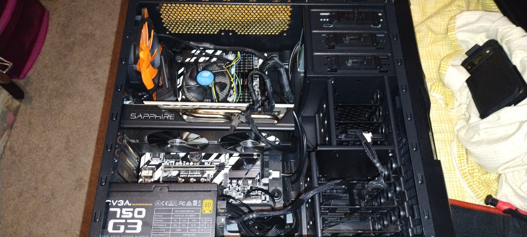 Gaming PC - RX 580 8 GB, 48 GB DDR4 3000MHz, i5-9400 4.1GHz