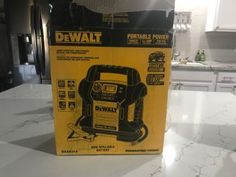 Dewalt Jump starter/ USB Power/ Digital Air Compressor