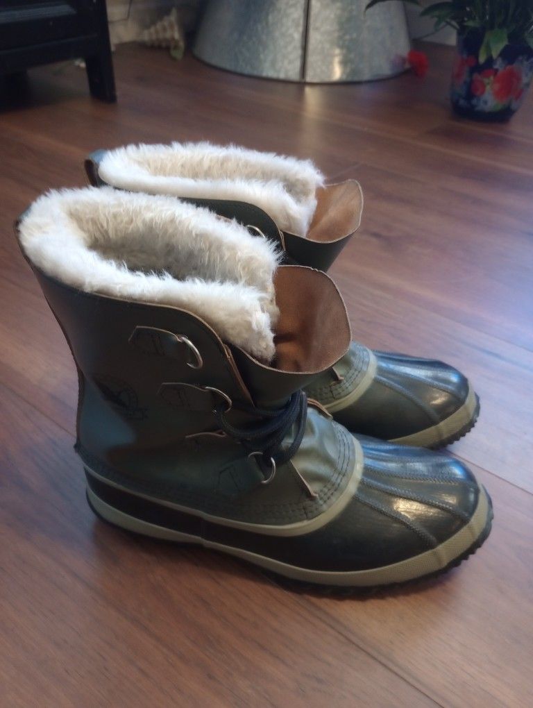 MEN'S EDDIE BAUER WINTER BOOTS SIZE 12