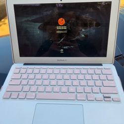 MacBook Air A1465