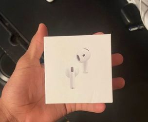AirPod 4,s  BRAND NEWWW