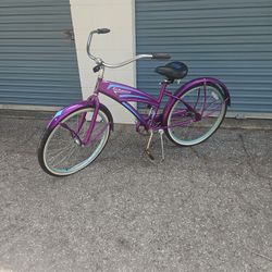 Schwinn Fairbrook Beach Cruiser / Bicycle / Bike