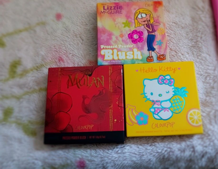 Makeup palletes
