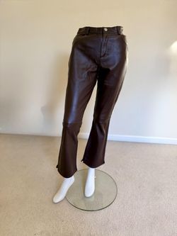 Woman's genuine leather ankle pants. Size 2