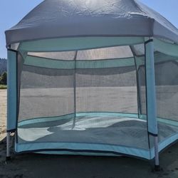 Pop n' Go beach tent and self inflating mattress