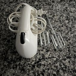 Hand mixer