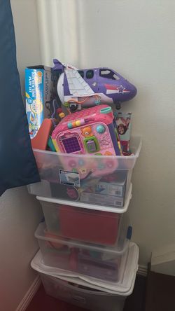 Bulk of girl toys