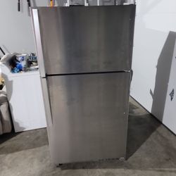 Whirlpool  Stainless Refrigerator 