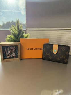 Wallet/passport holder