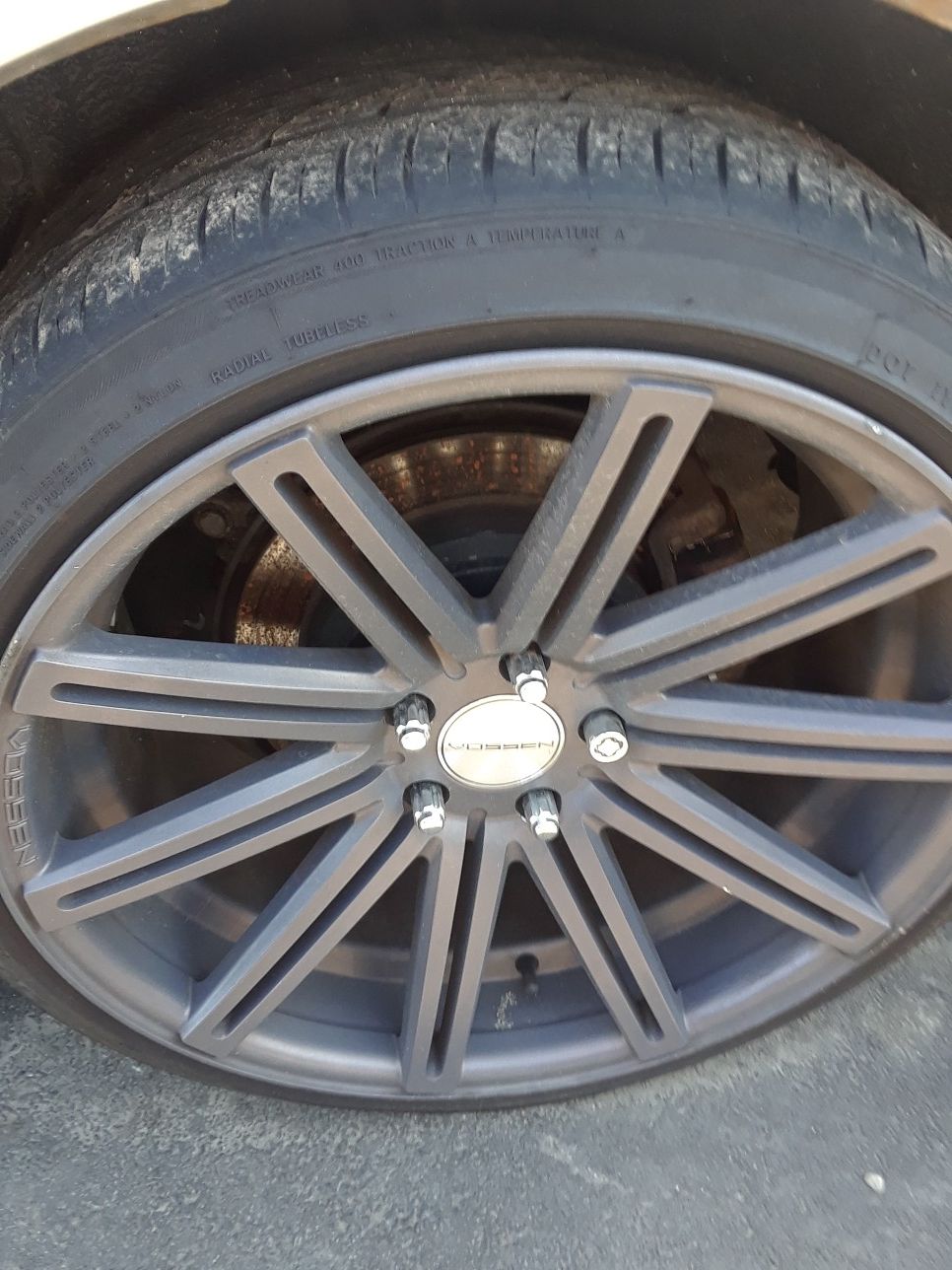 Vossen 20"good 75% tires sum rash not crazy no cracks