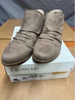 Life Stride Womens 10 W Mushroom Tan Microsuede Aurora Ankle Booties NIB ZB0