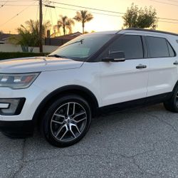 2017 Ford Explorer Sport