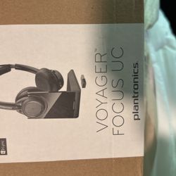 plantronics voyager bluetooth headphones 