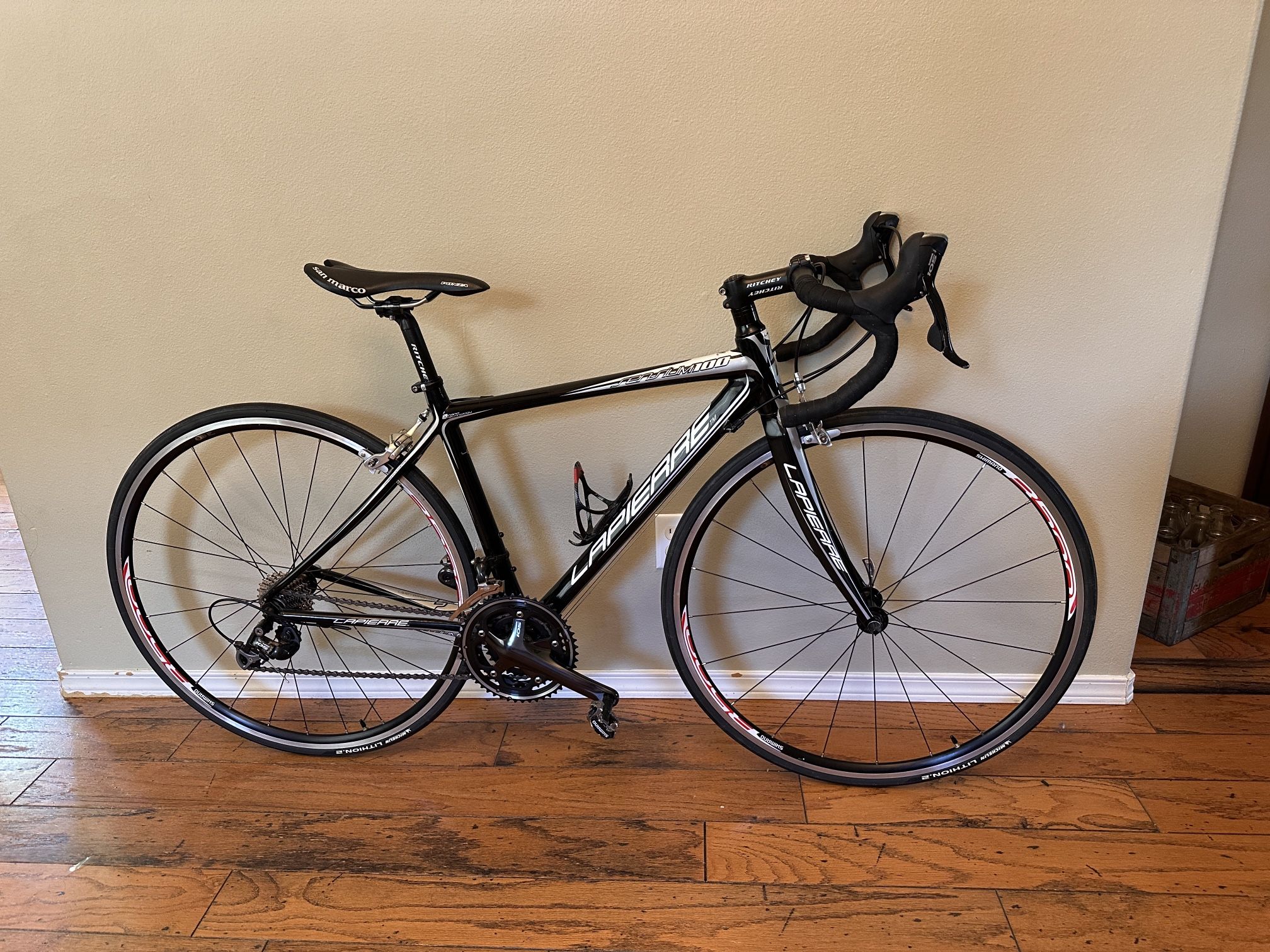 Lapierre Sensium 100 road bike