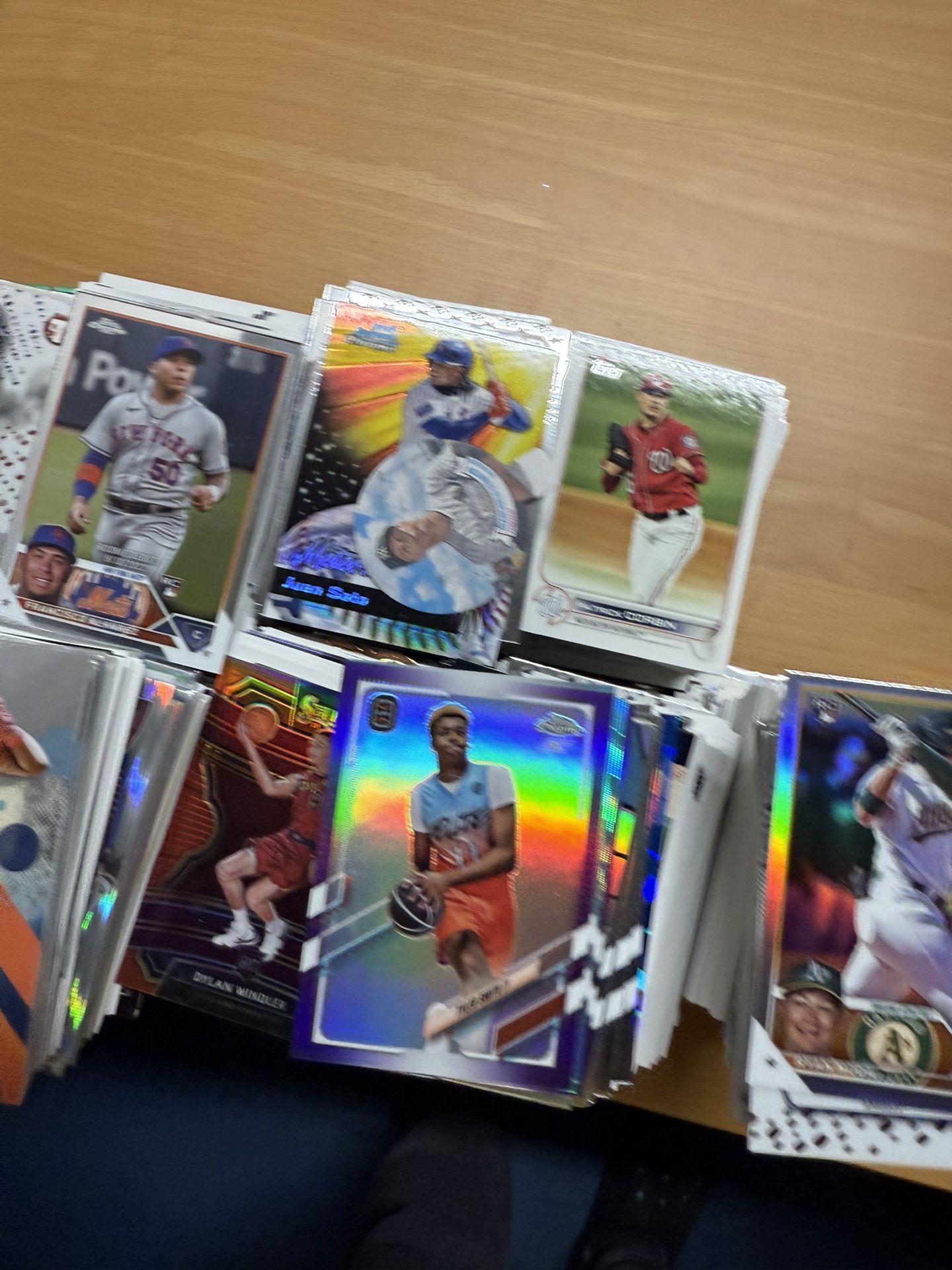 500-700 Baseball Football Basketball Hockey Cards