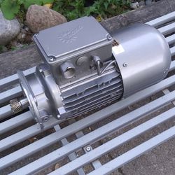 NORD SK 90L/4 CUS, 2.00 HP Industrial motor 230/460V 1660 RPM