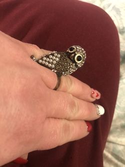 Sparkle covered bird ring !$15