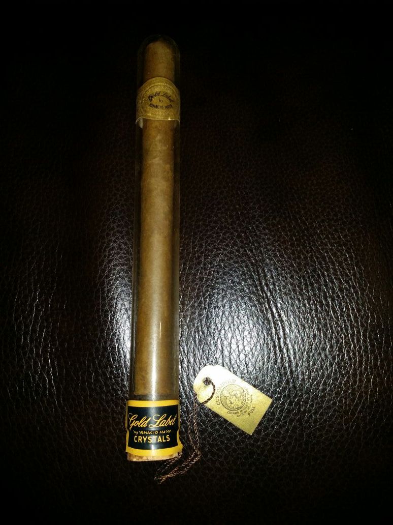 Real genuine Gold label by ignacio haya crystals cuban cigar 1960's