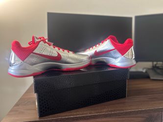 Caitlin Clark x Nike Zoom Kobe 5 Protro 'Rookie of the Year'
