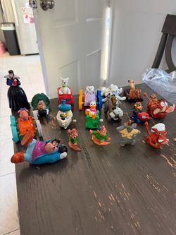 Vintage 90s Disney Fast Food Toys Lot (Lion King, 101 Dalmatians, Goof Troop)