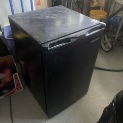 Black And Decker Mini Fridge 4.5 Cubic Ft