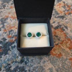 Earrings.  ( ANNA ZUCKERMAN)