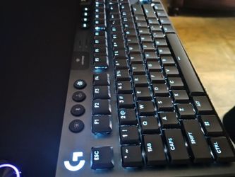 Logitech g915 x tkl lightspeed clicky $50