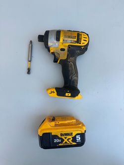 Dewalt DCF885 20-Volt Max Lithium-Ion 1/4 in Cordless Impact Driver W Battery Works