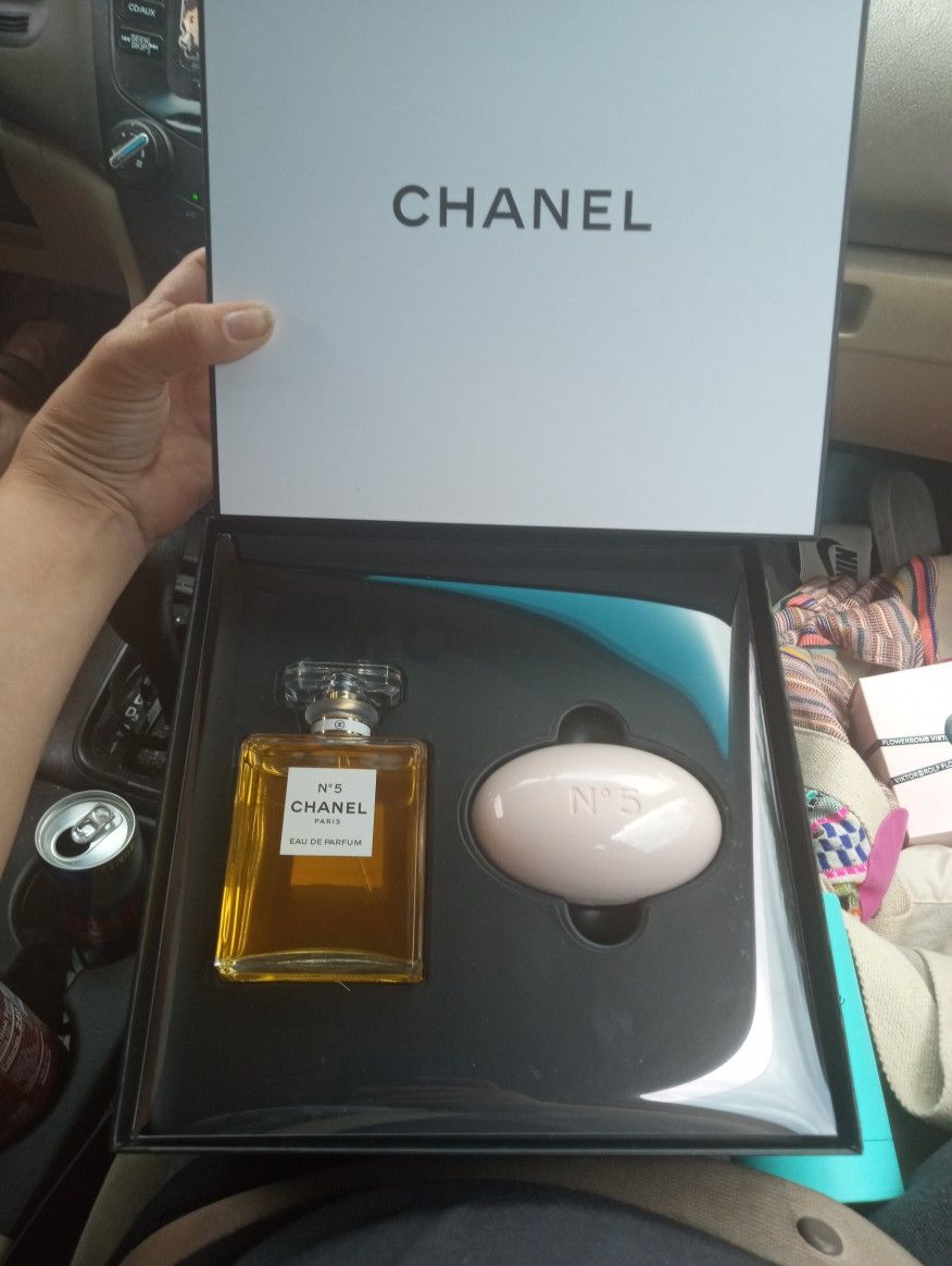 Chanel No.5 Perfume