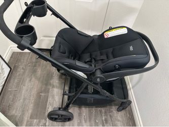 BRITAX Willow S … Stroller + Car Seat + Car Seat Adapter