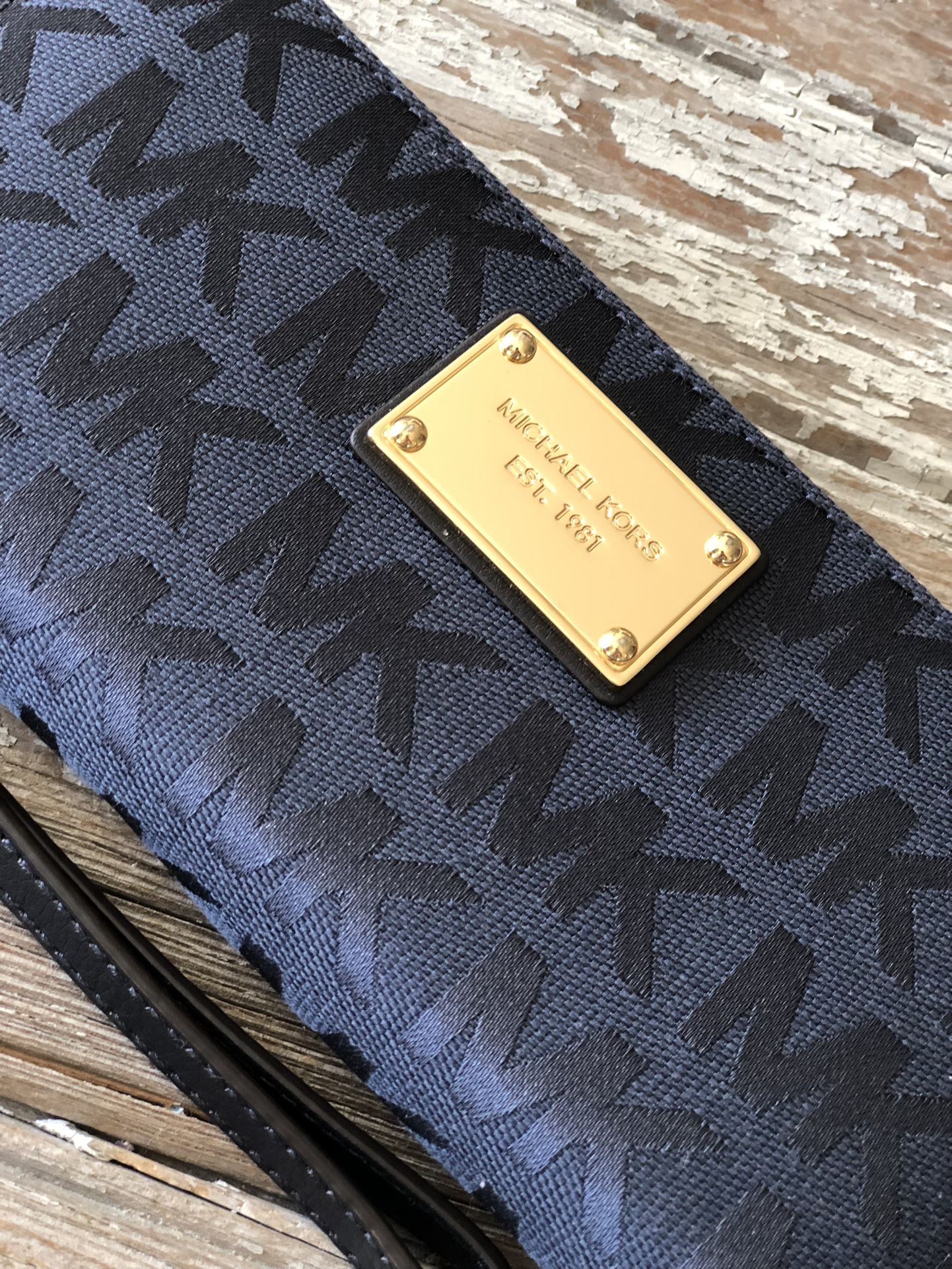 Michael Kors Zip Around Wallet Wristlet