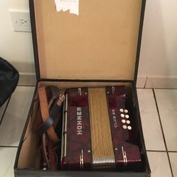 Hohner Club III B Accordion