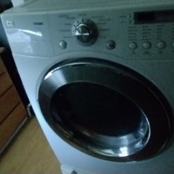 Older Washer Newer Dryer Read Description