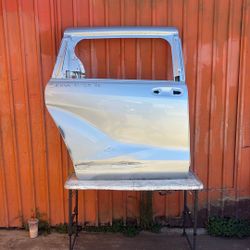 2021-2025 Toyota Sienna Door 