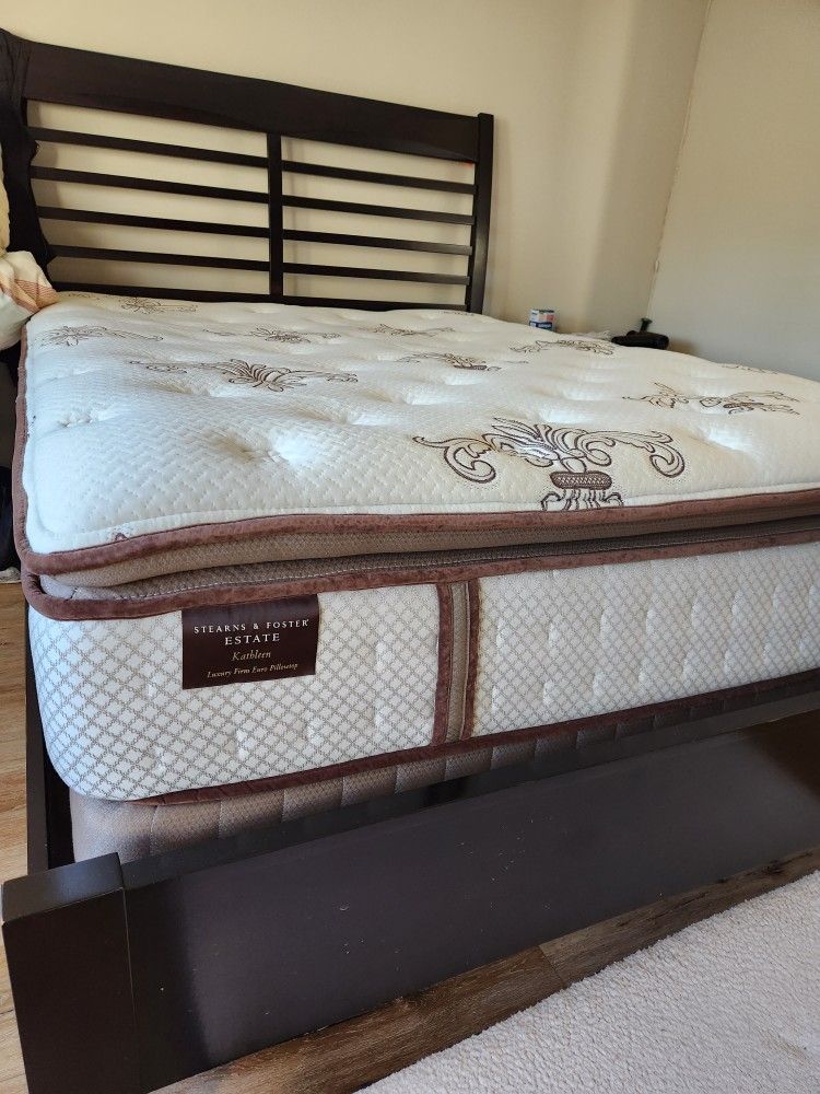 QUEEN MATTRESS & BOX for Sale in Chino Hills, CA OfferUp