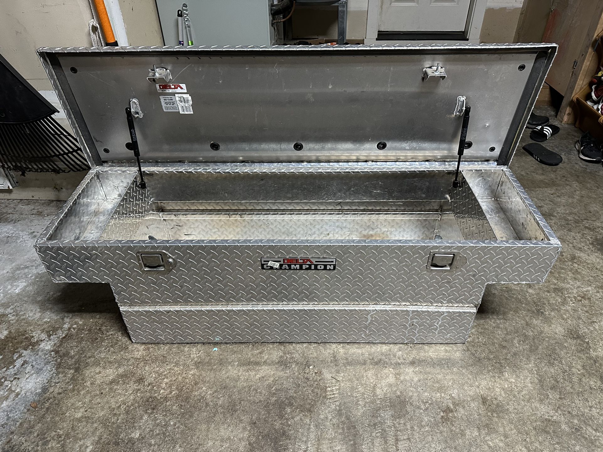 Delta Champion Truck Tool Box