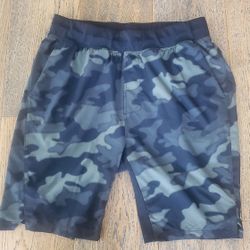 Zella - Mens - Medium - Fitted Athletic Shorts (7" Inseam) - 3 Pockets - Drawstring Waist - Polyester - Camo Print - Black/Green