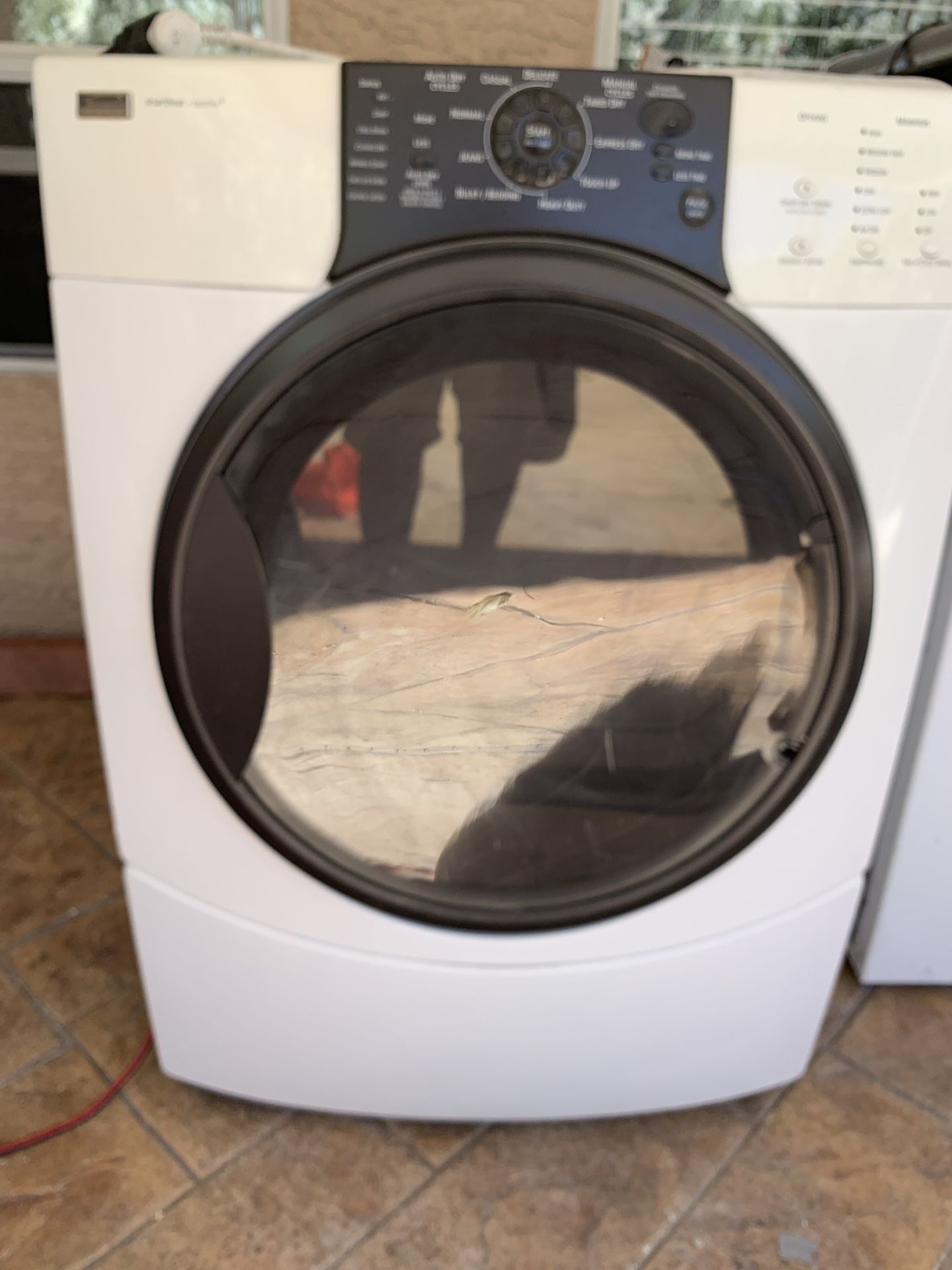 Elite Kenmore front load gas dryer heavy duty with bulky sheet