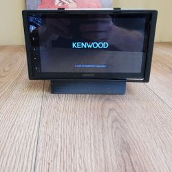 Kenwood Digital Media Double DIN Car Stereo Like New 