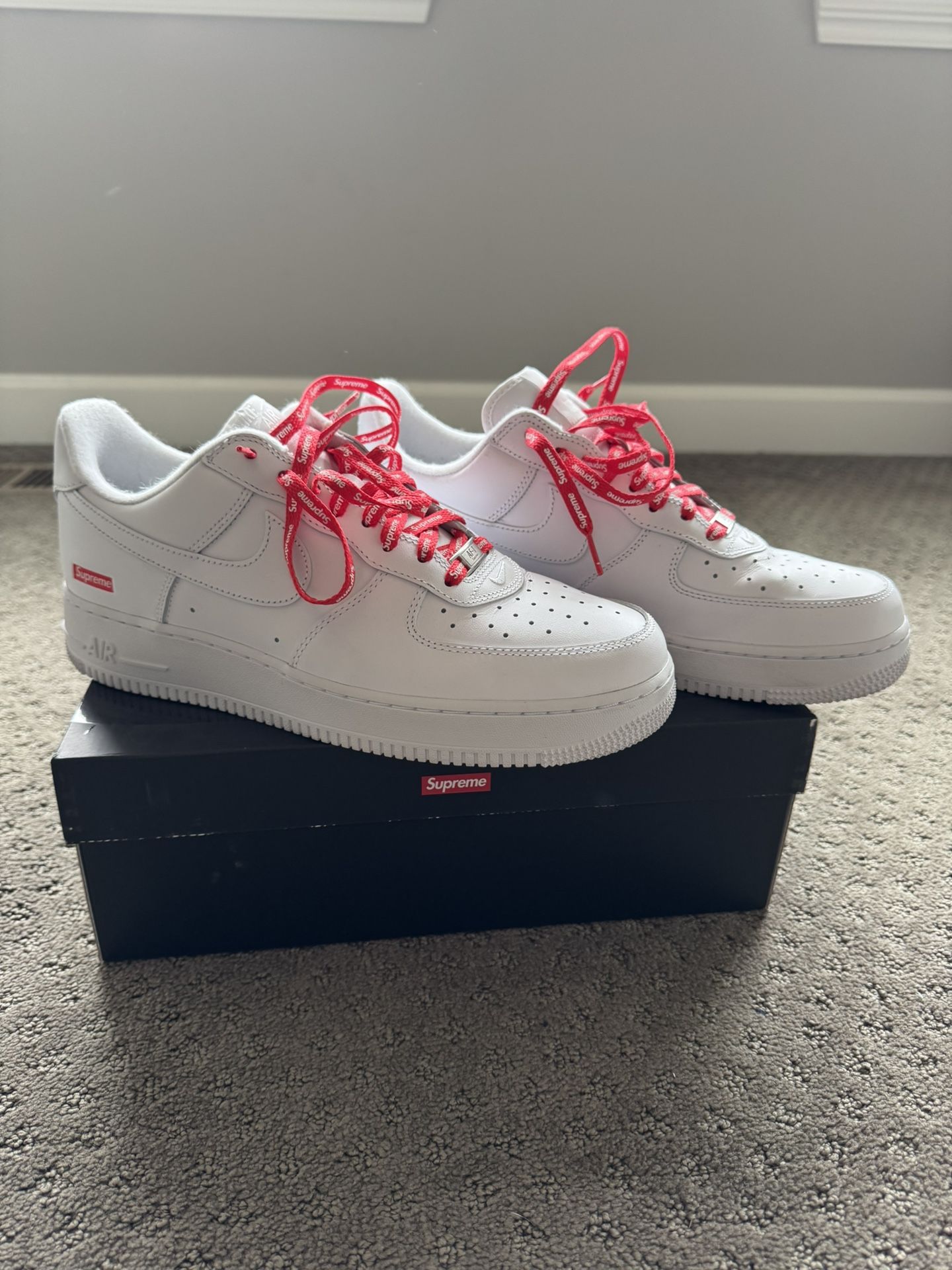 Nike x Supreme AF1 Size 10.5