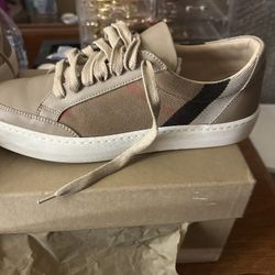 Tenis Burberry " Sandalias Tory Buch 