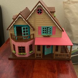Doll House 