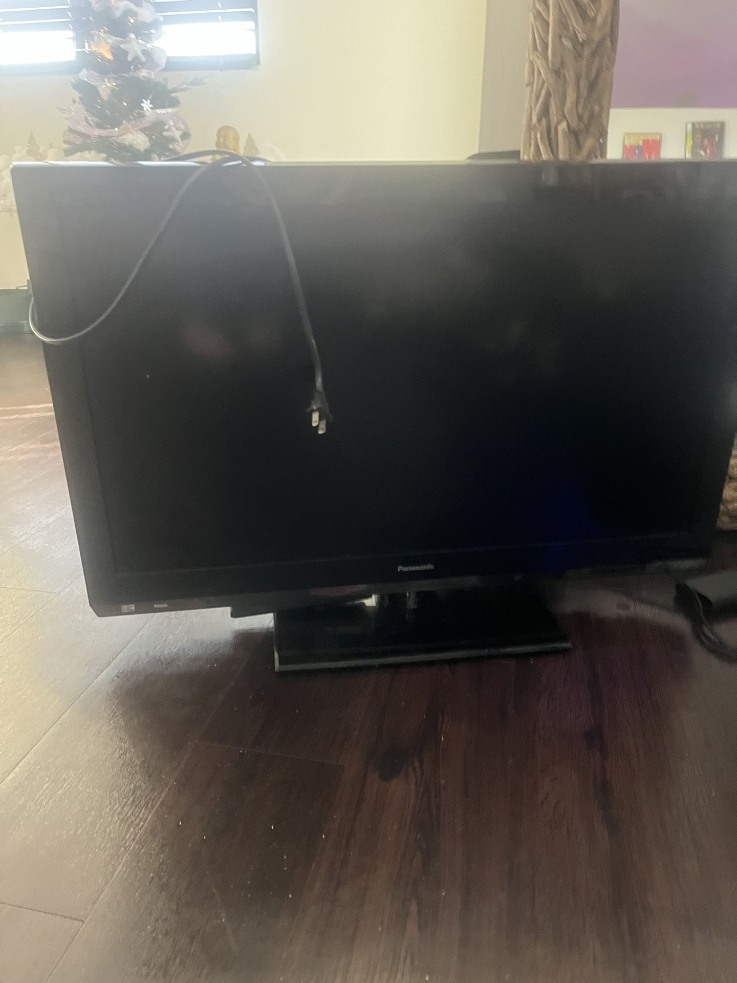 32’ TV PANASONIC